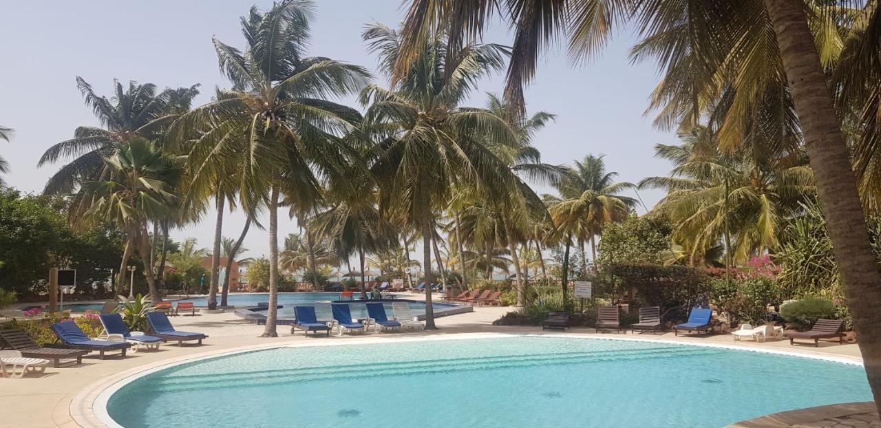 Villa met privé zwembad in Résidence Safari Village Saly Portudal Buitenkant foto