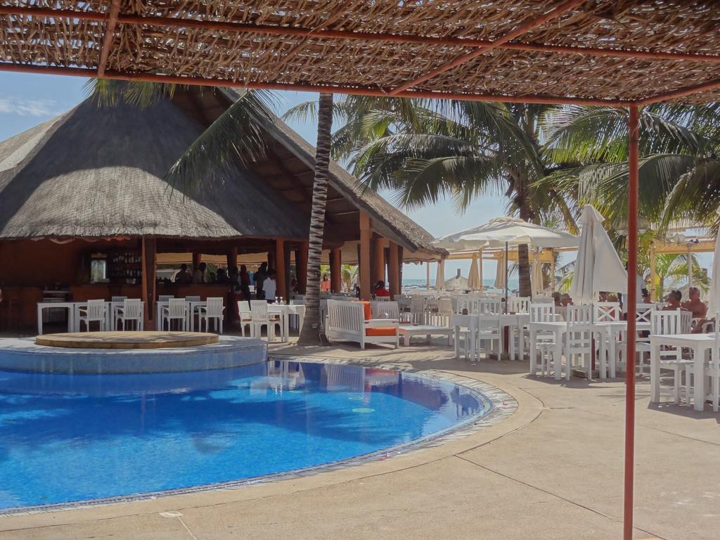 Villa met privé zwembad in Résidence Safari Village Saly Portudal Buitenkant foto